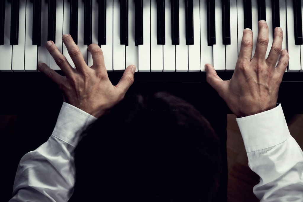 What's The Best Way To Learn The Piano On Your Own